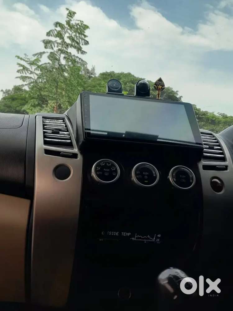 Mitsubishi Pajero 2012