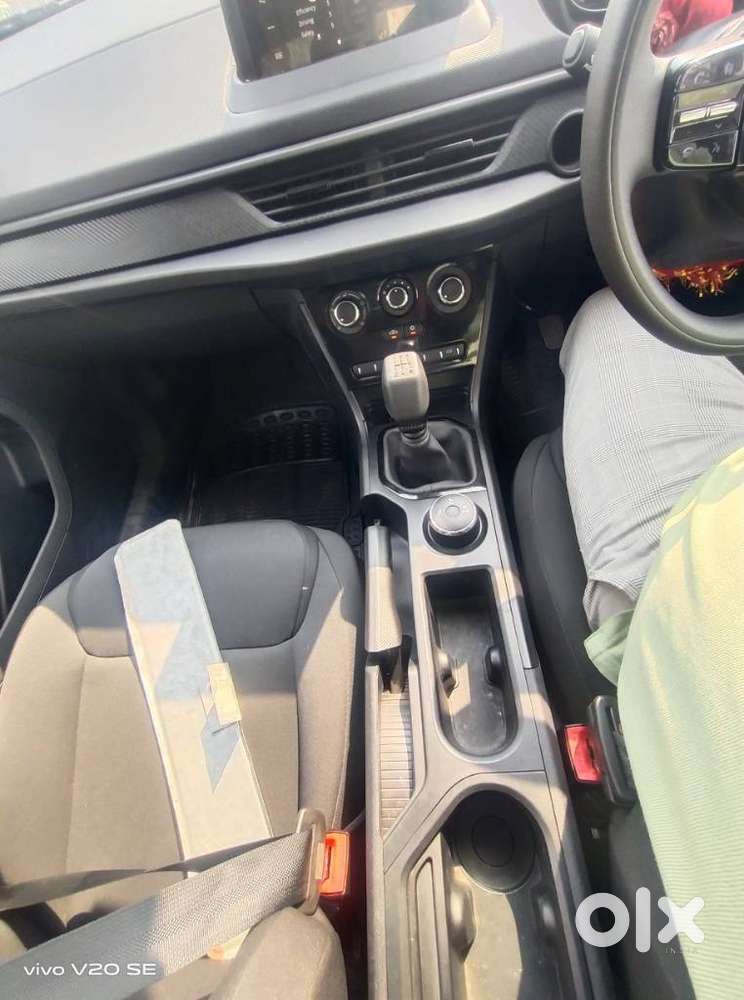 Tata Nexon Smart Plus S 1.2 Revotron Petrol 5 Mt, 2023, Petrol