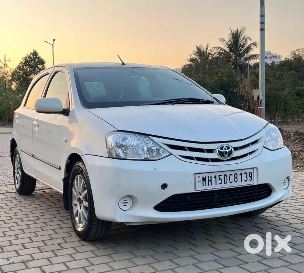 Toyota Etios Liva 1.2 G, 2012, Petrol