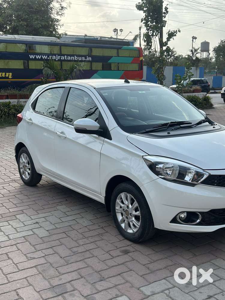 Tata Tiago Xza, 2017, Petrol