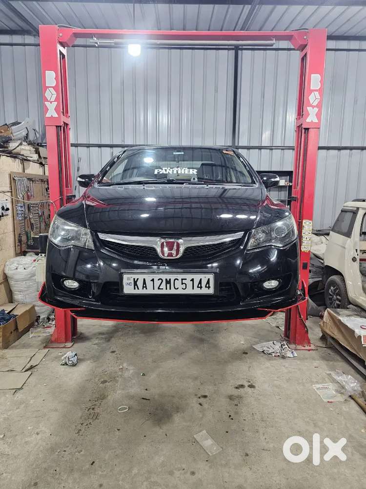 Honda Civic 1.8 MT 2010