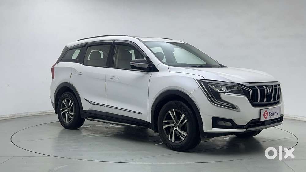 Mahindra Xuv700 2.0 Ax 5 Petrol Mt 7 Str, 2022, Petrol