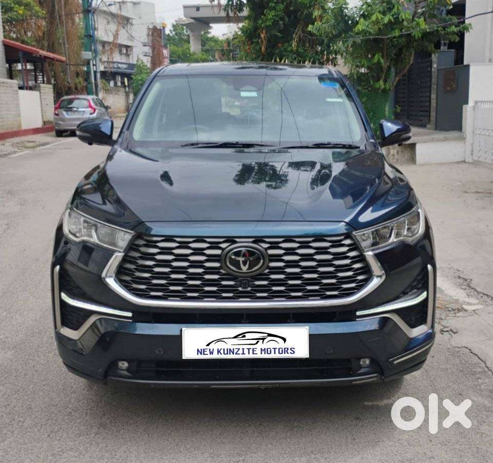 Toyota Innova Hycross 2.0 Zx Hybrid 7 Str, 2024, Petrol