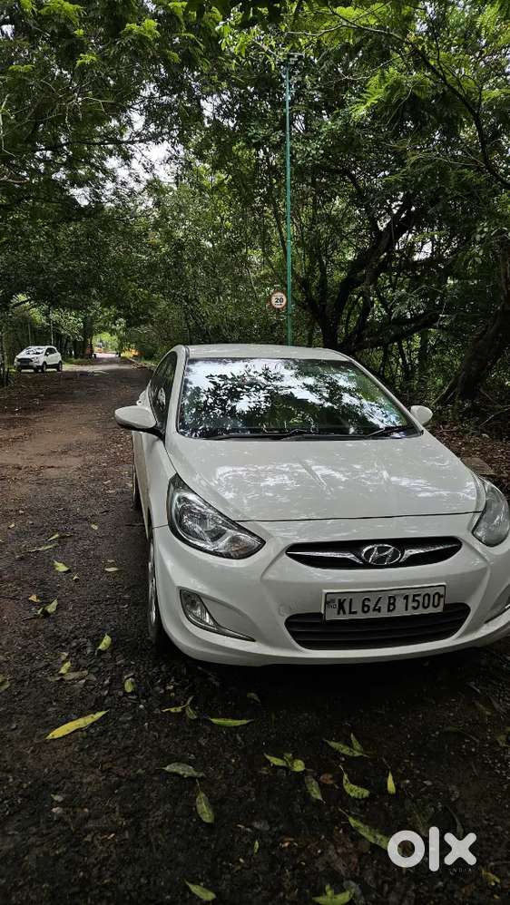 Hyundai Fluidic Verna 2013 Diesel 105000 Km Driven