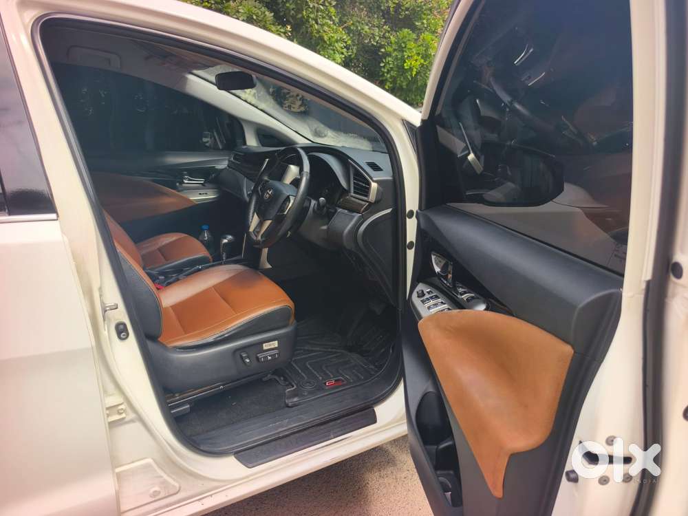 Toyota Innova Crysta 2.8z Automatic, 2018, Diesel