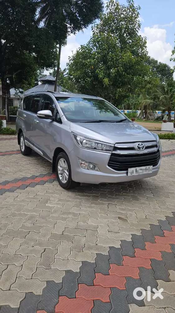 Toyota Innova Crysta 2016