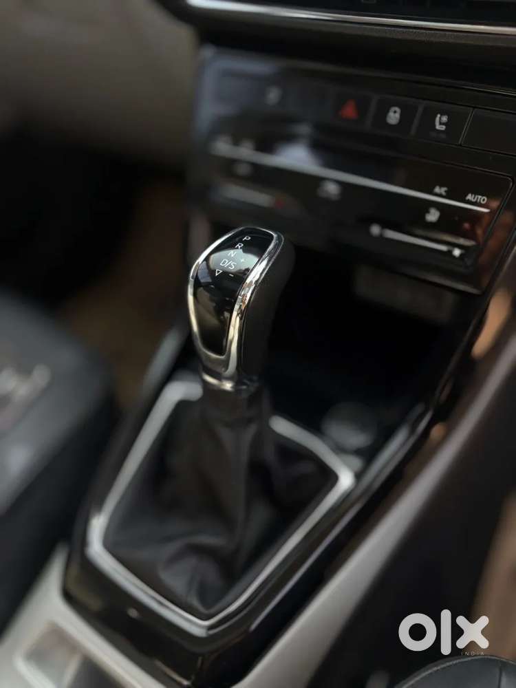 Skoda Kushaq Style 1.0l Tsi At, 2022, Petrol