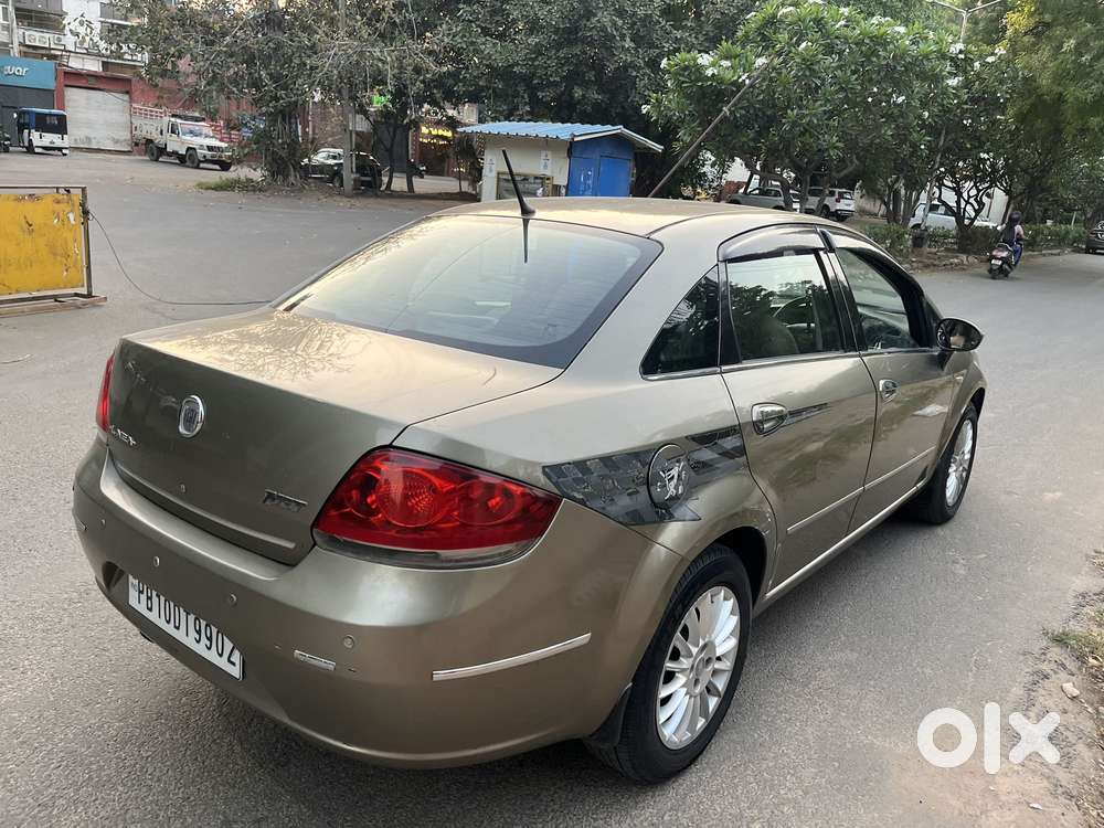 Fiat Linea 1.4 T-jet Plus Emotion, 2012, Petrol