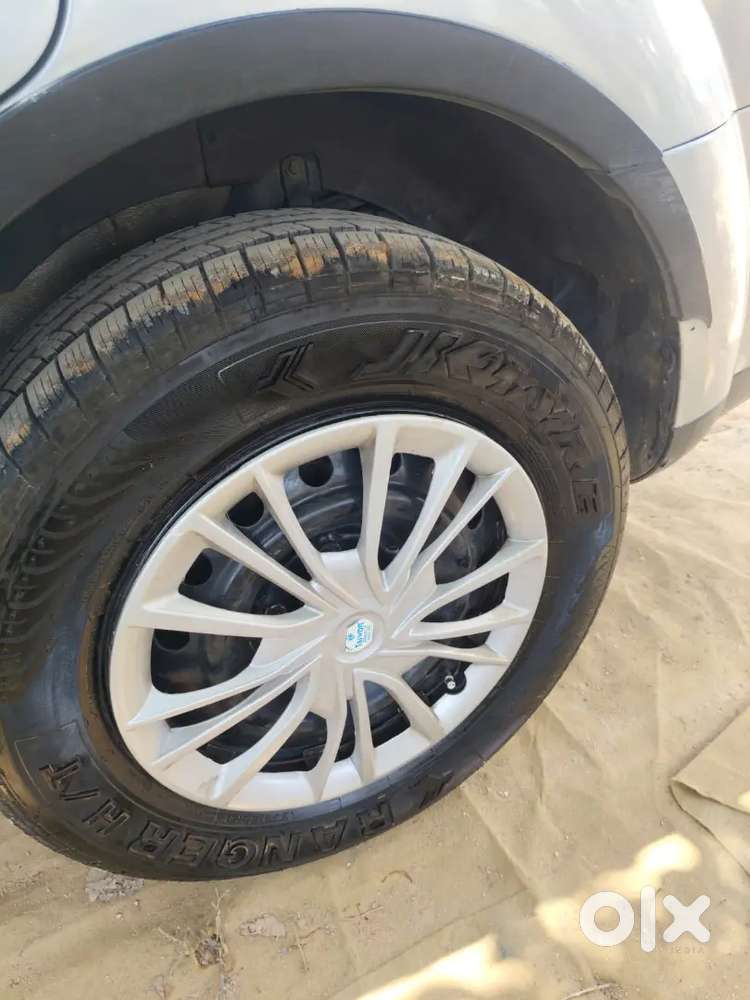 Mahindra Xuv500 W6 2016