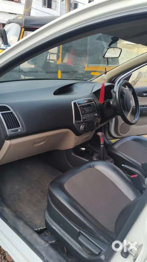 Hyundai I20 2013 Cng & Hybrids 63000 Km Driven