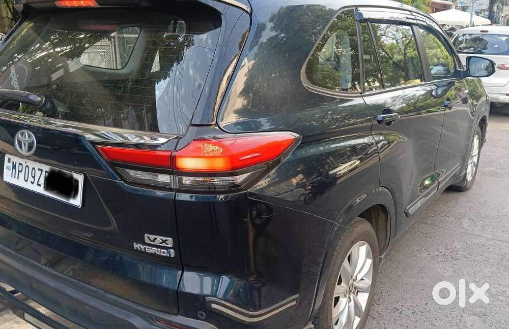 Toyota Innova Hycross 2.0 Vx Hybrid 8 Str, 2023, Petrol