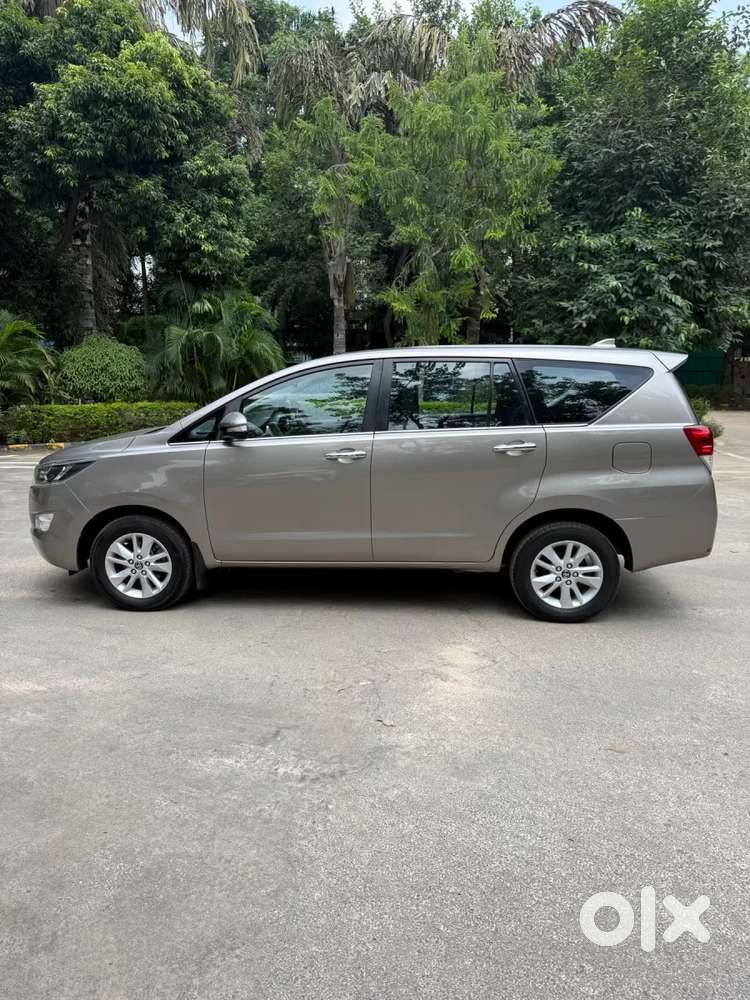 Toyota Innova Crysta 2.4 V 7 Str, 2017, Diesel