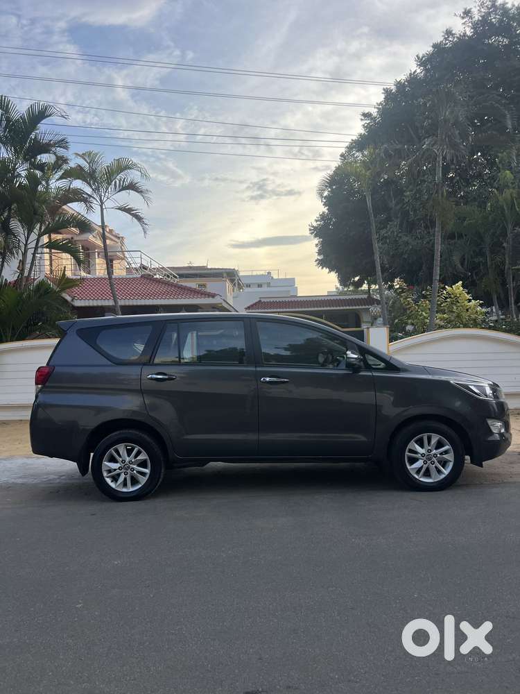 Toyota Innova Crysta 2.8 Gx At 8s, 2019, Diesel