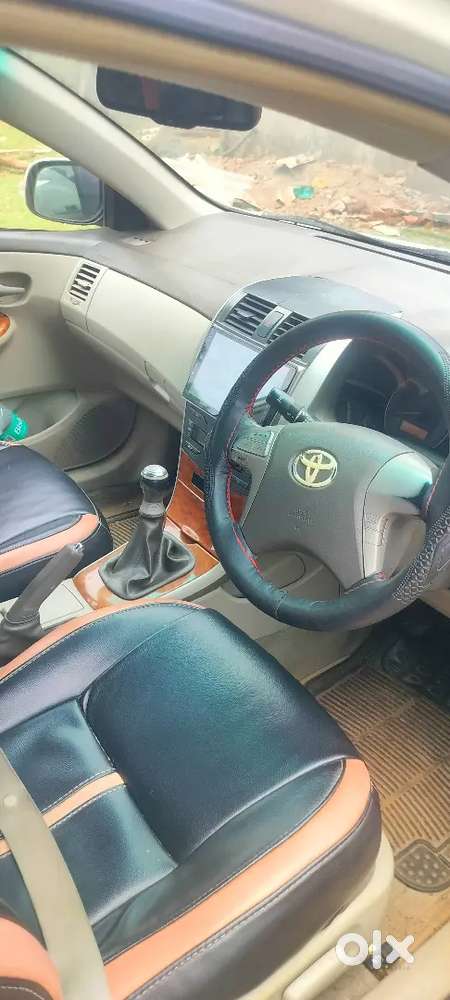 Toyota Corolla Altis 2011 Manual Petrol