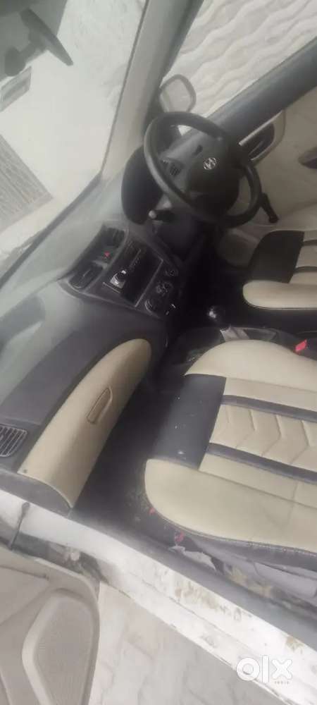 Hyundai Eon 2012 Lpg 130000 Km Driven