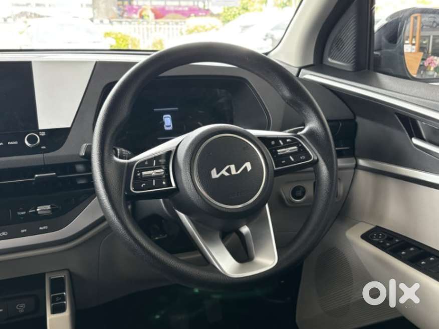 Kia Carens 1.5 Prestige Plus 7 Str Imt, 2023, Petrol