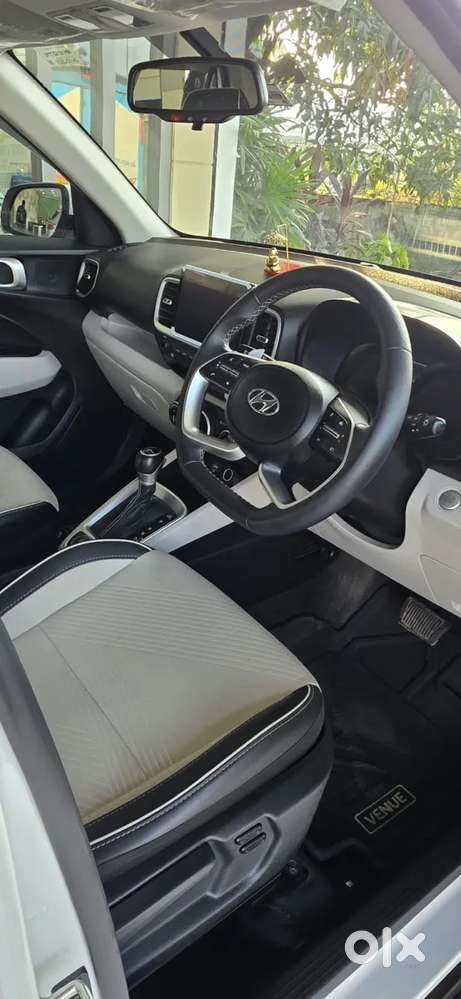 Hyundai Venue 1.0 Sx (o) Turbo Dct, 2023, Petrol