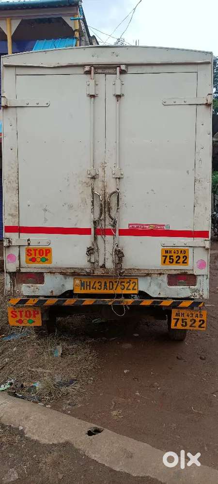 Mahindra Maxximo