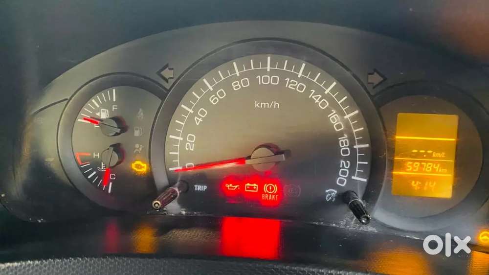 Maruti Suzuki Swift Lxi 2013