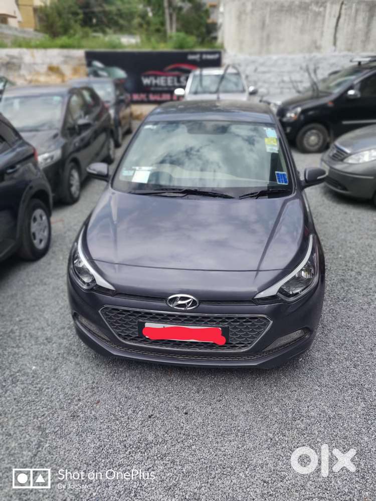 Hyundai Elite I20 Sportz 2017  Less Driven  Excellent Condition