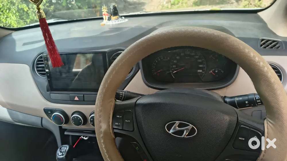 Hyundai Xcent Petrol Manual 2014