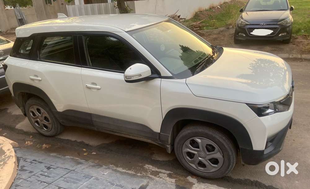 Maruti Brezza Lxi