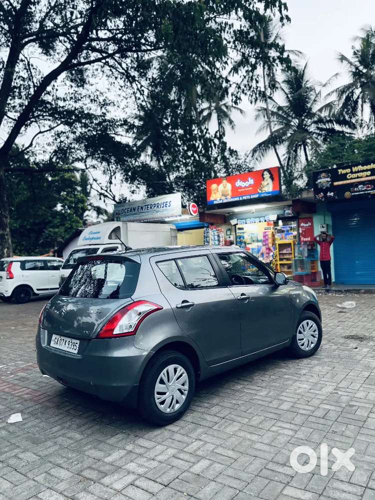 Maruti Suzuki Swift Vxi Abs