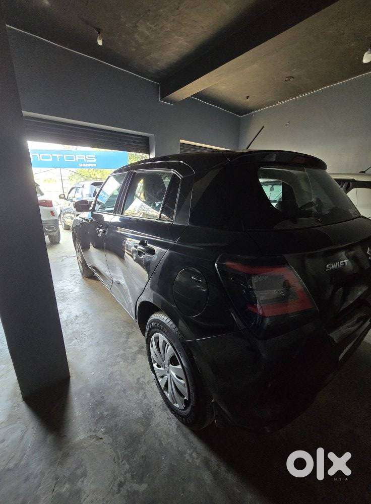Maruti Suzuki Swift Vxi Optional, 2025, Petrol