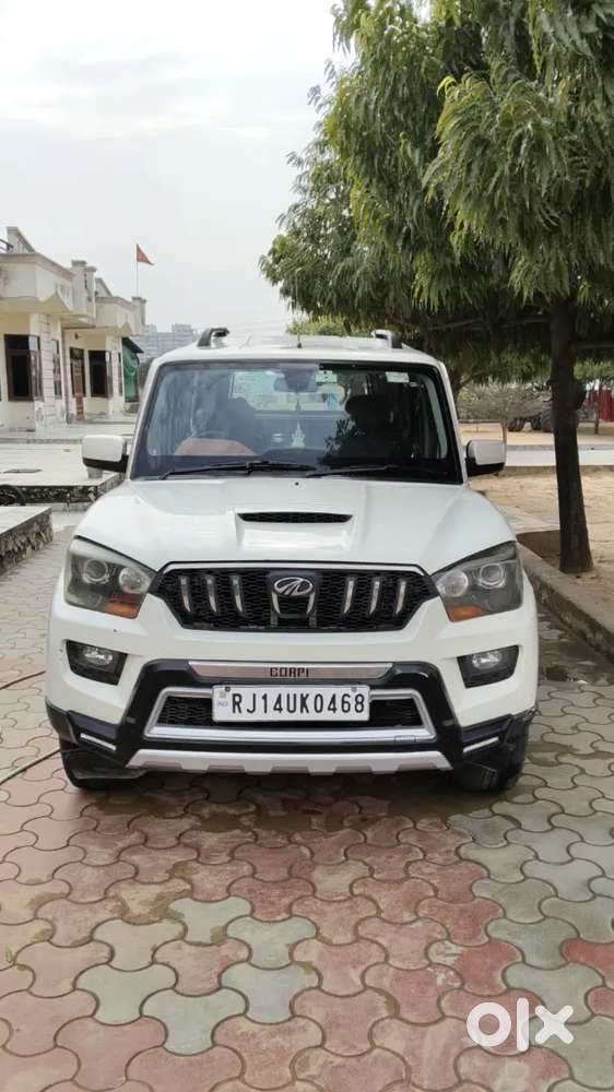 Mahindra Scorpio 2.2 Hybrid 2017