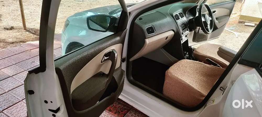White Colour, Good Condition, Alloy, Powerful A. C