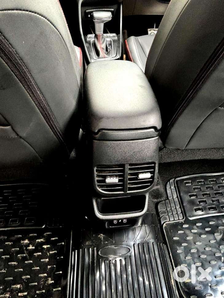 Hyundai Verna Sx(o) Turbo, 2025, Petrol