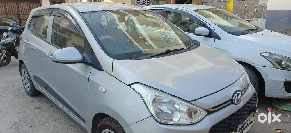 Hyundai Grand I10 2017 Petrol 77000 Km Driven
