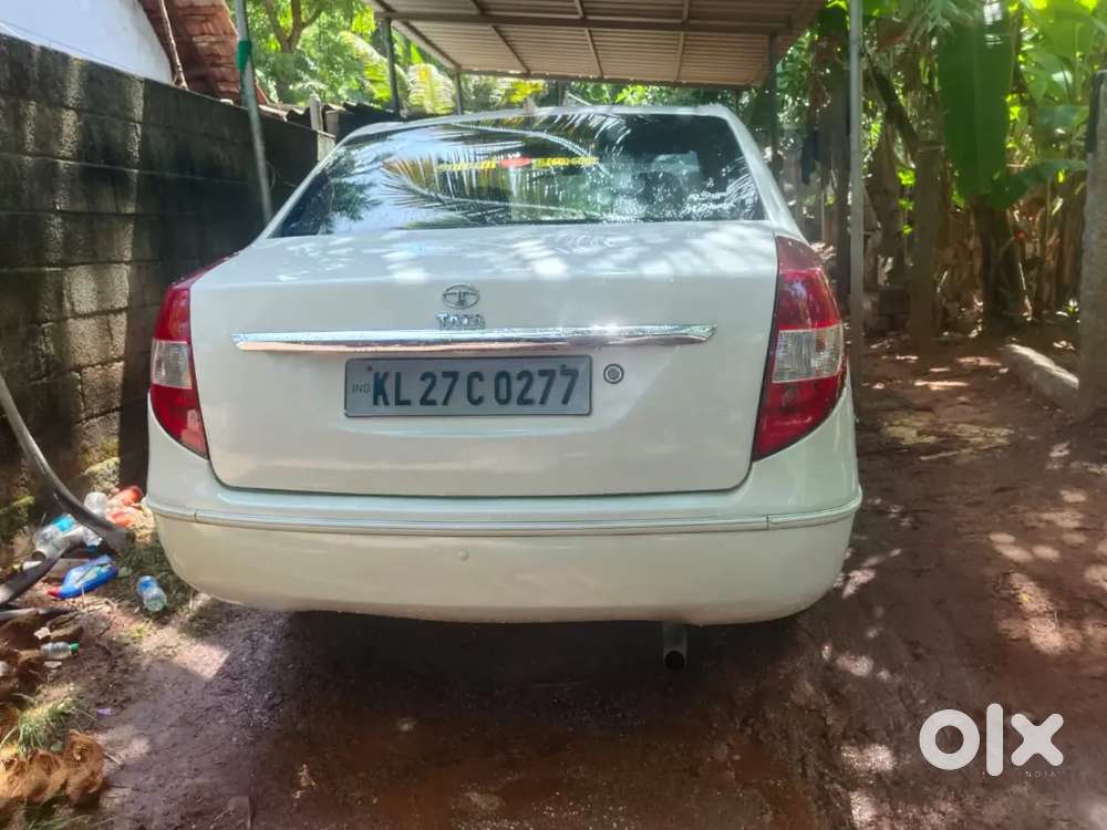 It's  A Neat And Clean Vehicle, Engine 100 Percent,power Steering,