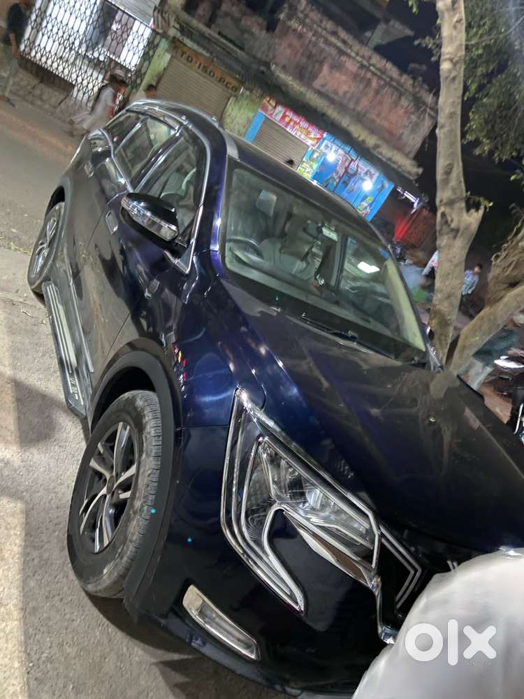 Mahindra Xuv700 2.0 Ax 3 Petrol Mt 5 Str, 2021, Petrol