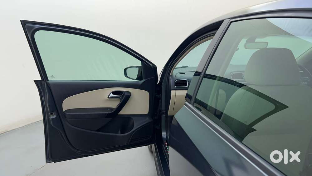 Volkswagen Vento 1.6 Highline, 2021, Petrol