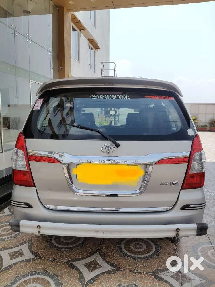 Toyota Innova 2015 Diesel 155000 Km Driven