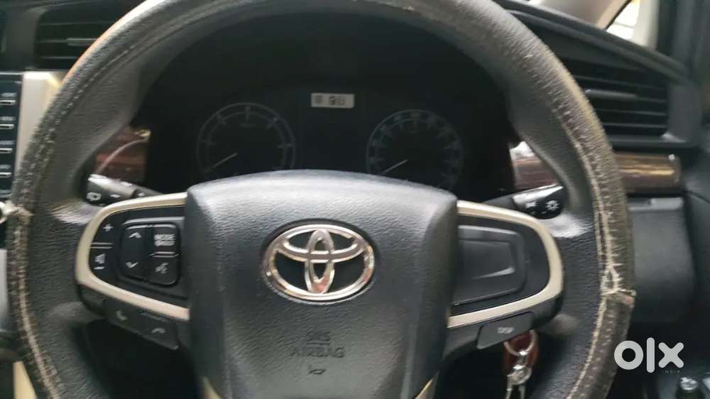 Toyota Innova Crysta 202 Diesel 135000 Km Driven