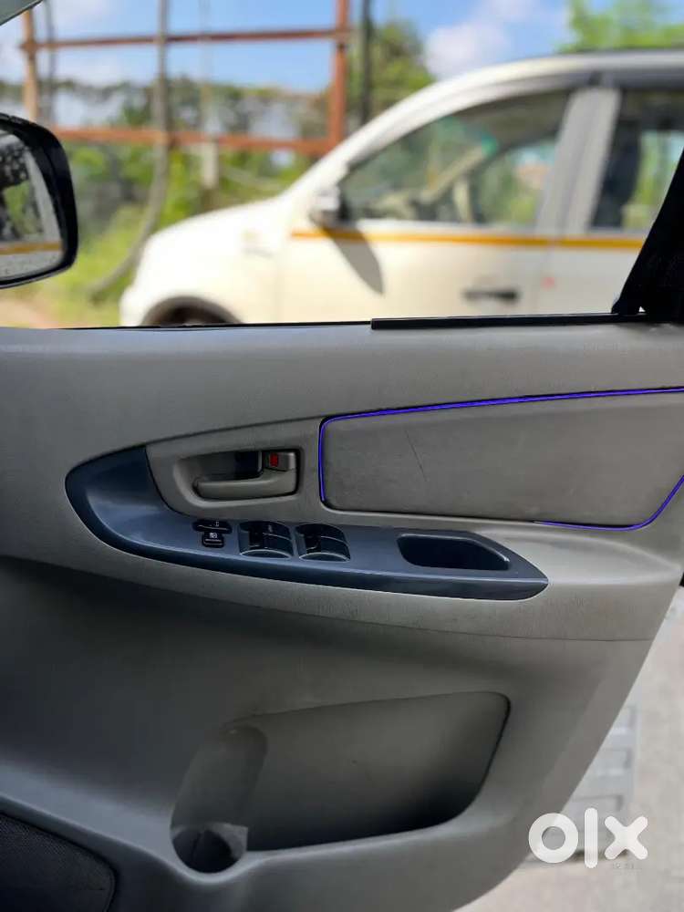 Toyota Innova 2013 Diesel Well Maintained