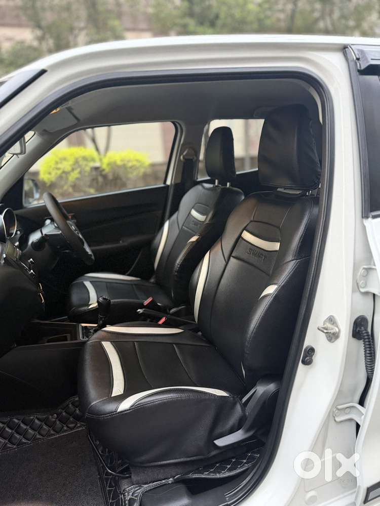 Maruti Suzuki Swift Vxi 1.2 Abs Bs-iv, 2018, Petrol