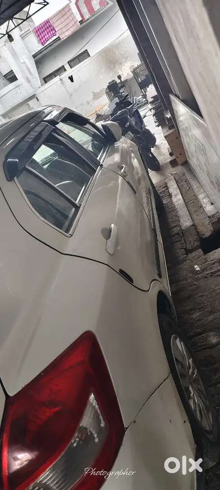 Maruti Suzuki Swift Dzire 2015 Cng & Hybrids 90000 Km Driven