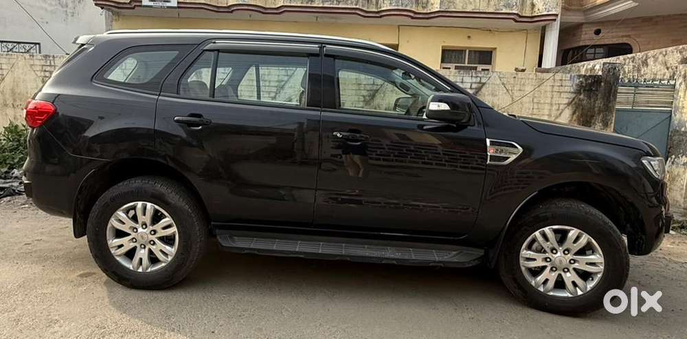 Ford Endeavour 2016 Diesel 278000 Km Driven