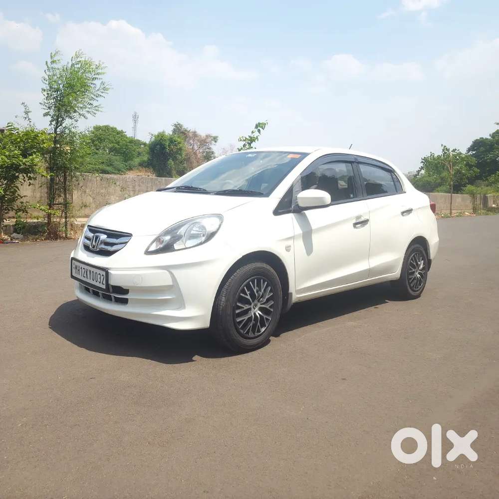 Honda Amaze 2014 (cng + Petrol) Reliable & Fuel-efficient..!