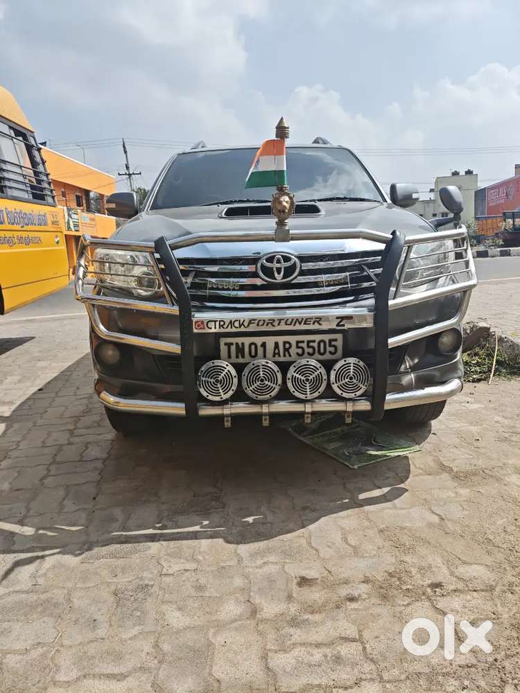 Toyota Fortuner 2012