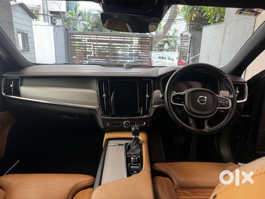 Volvo V90 Cross Country D5 Inscription, 2018, Diesel