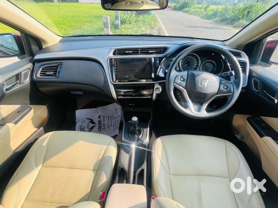 Honda City I-vtec V, 2018, Petrol