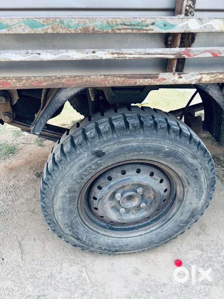 Tata Intra V10 Bs6 Diesel Manual .  Engine 2 Cylinder 798cc 44hp