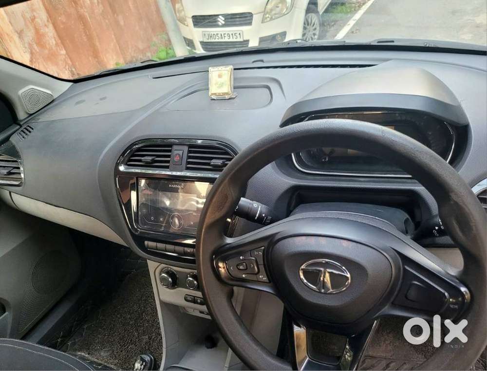 Tata Tiago 1.2 Revotron Xm Cng, 2023, Petrol
