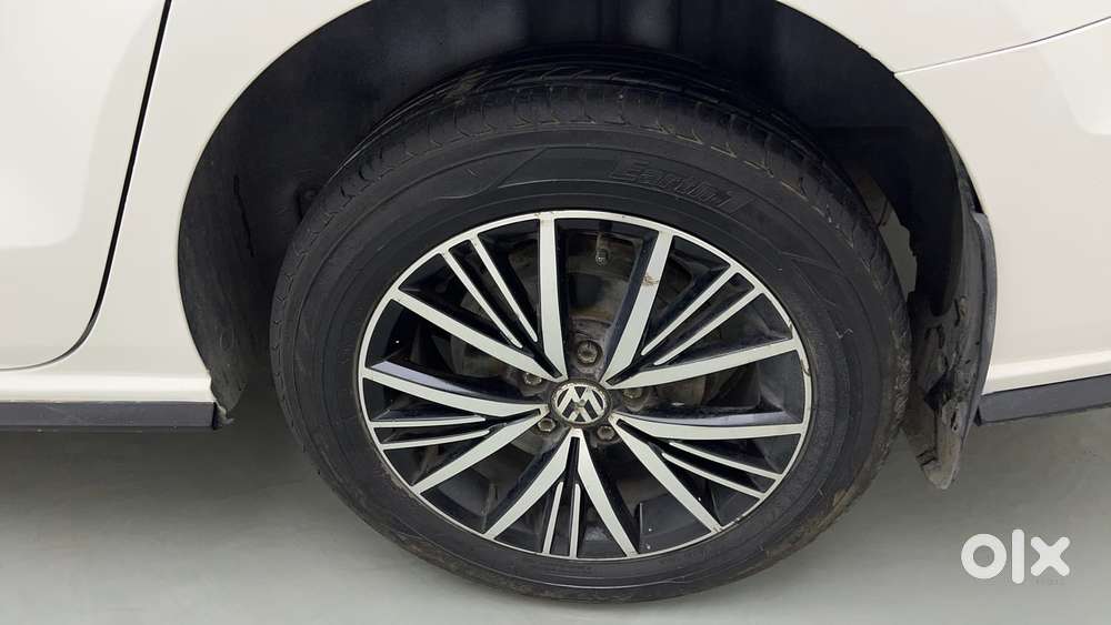 Volkswagen Vento Tsi, 2021, Petrol