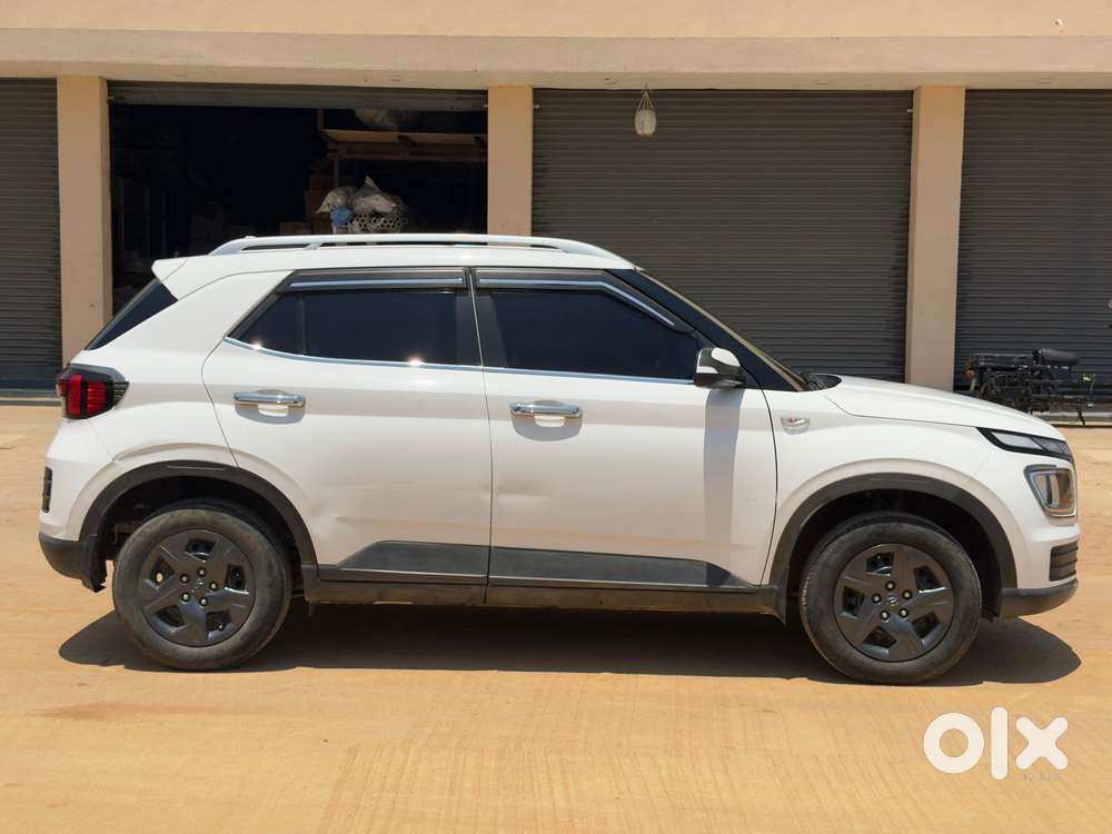 Hyundai Venue S Mt 1.2 Kappa, 2023, Petrol