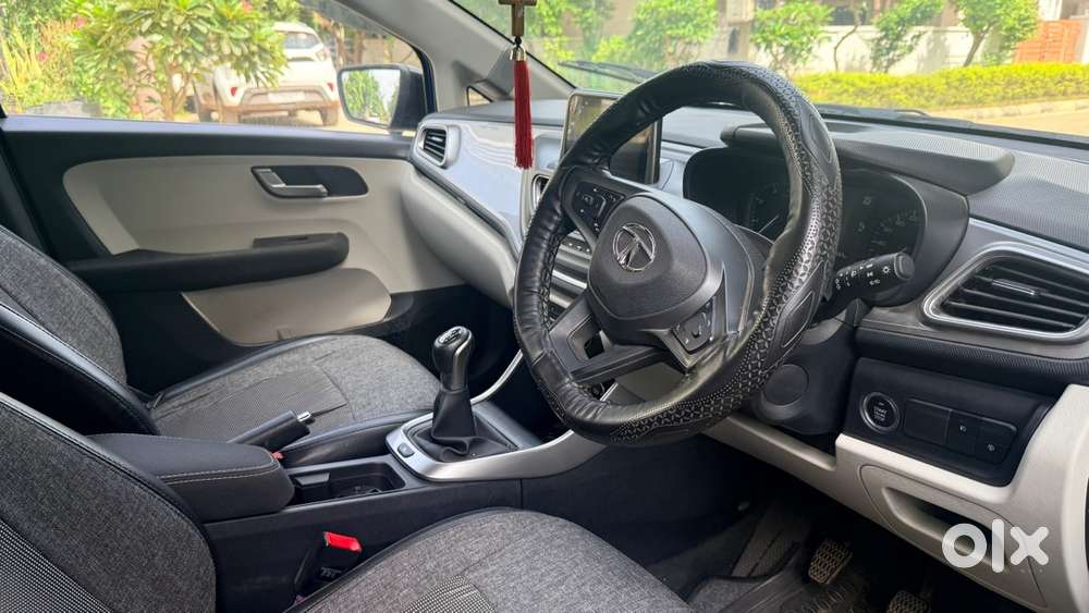 Tata Altoz Petrol 2022